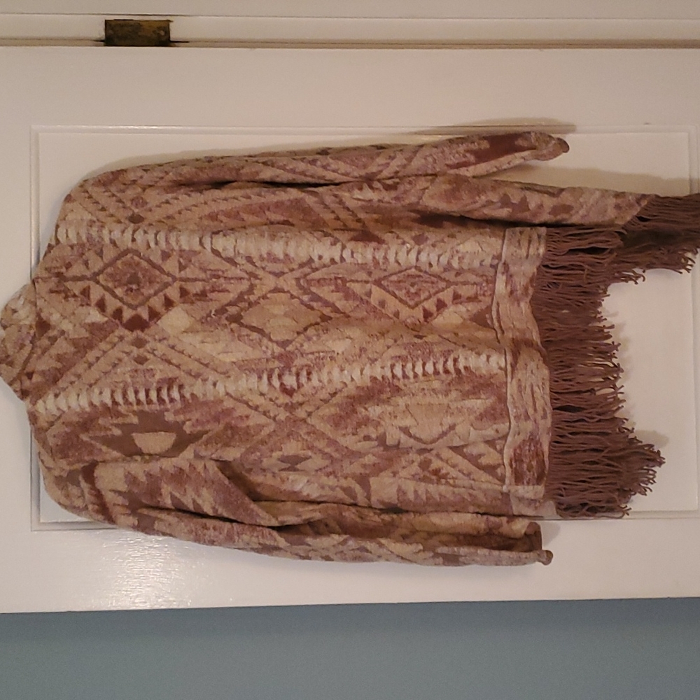 Shawl - Picture 3 of 3